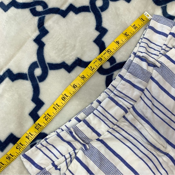 Ann Taylor LOFT White & Blue Striped Linen Blend Riviera Shorts size 4 - Picture 6 of 8